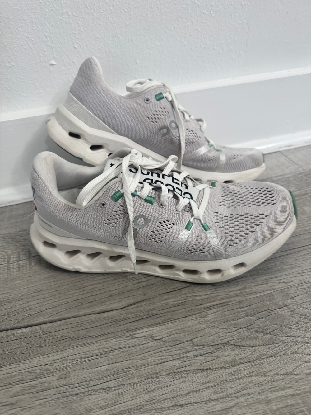 On Cloudsurfer Women Size 10 Running Shoes light gray Green 3WD10442143